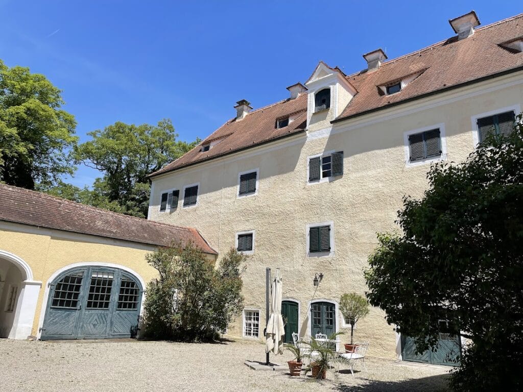 Wasserschloss Sandizell: An Ancestral Castle in Germany 4 Wasserschloss Sandizell