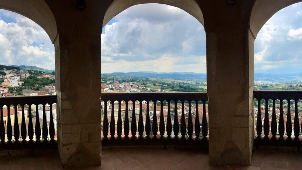 Castle of Gesualdo: A Feudal Stronghold and Renaissance Court in Italy 1 Castle of Gesualdo