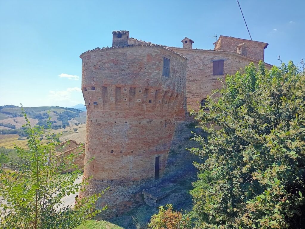 Loretello Castle: A Historic Fortress in Arcevia, Italy 7 Loretello Castle