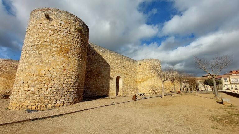 Alcázar de Toro: A Historic Fortress in Toro, Spain
