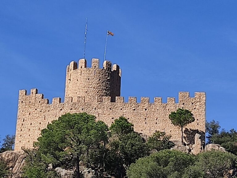 Castle of Farners: A Romanesque Fortress in Santa Coloma de Farners, Spain