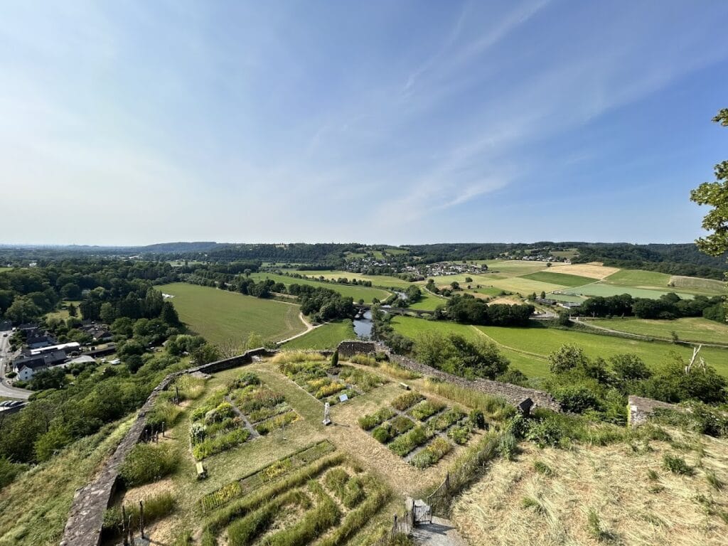 Blankenberg Castle: A Medieval Hilltop Castle Ruin in Germany 5 Blankenberg Castle