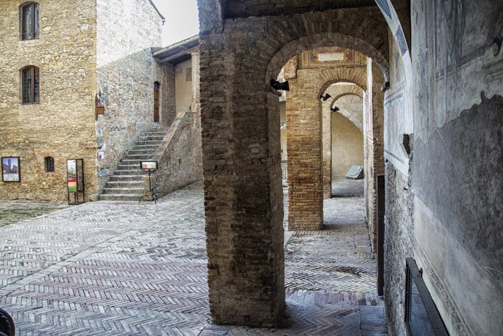 Torre Grossa: San Gimignano’s Tallest Lookout Tower 4 Torre Grossa