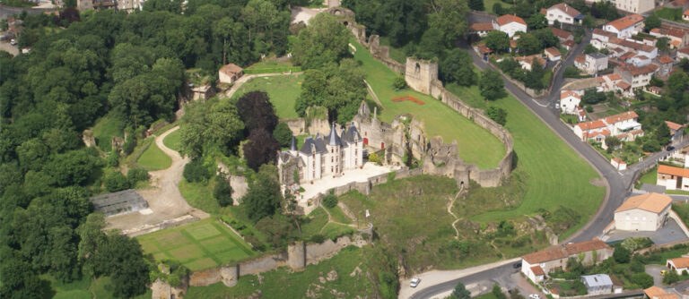 Château de Bressuire: A Historic Fortress and Residence in France