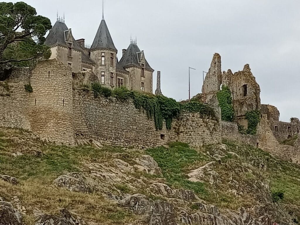 Château de Bressuire: A Medieval Fortress and Aristocratic Residence in France 5 Château de Bressuire