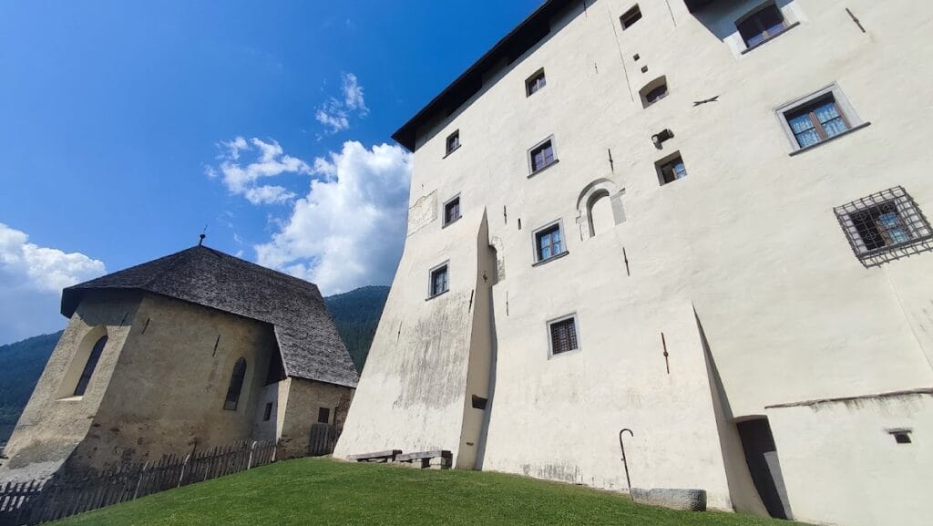 Castel Caldes: A Medieval Castle in Italy 4 Castel Caldes