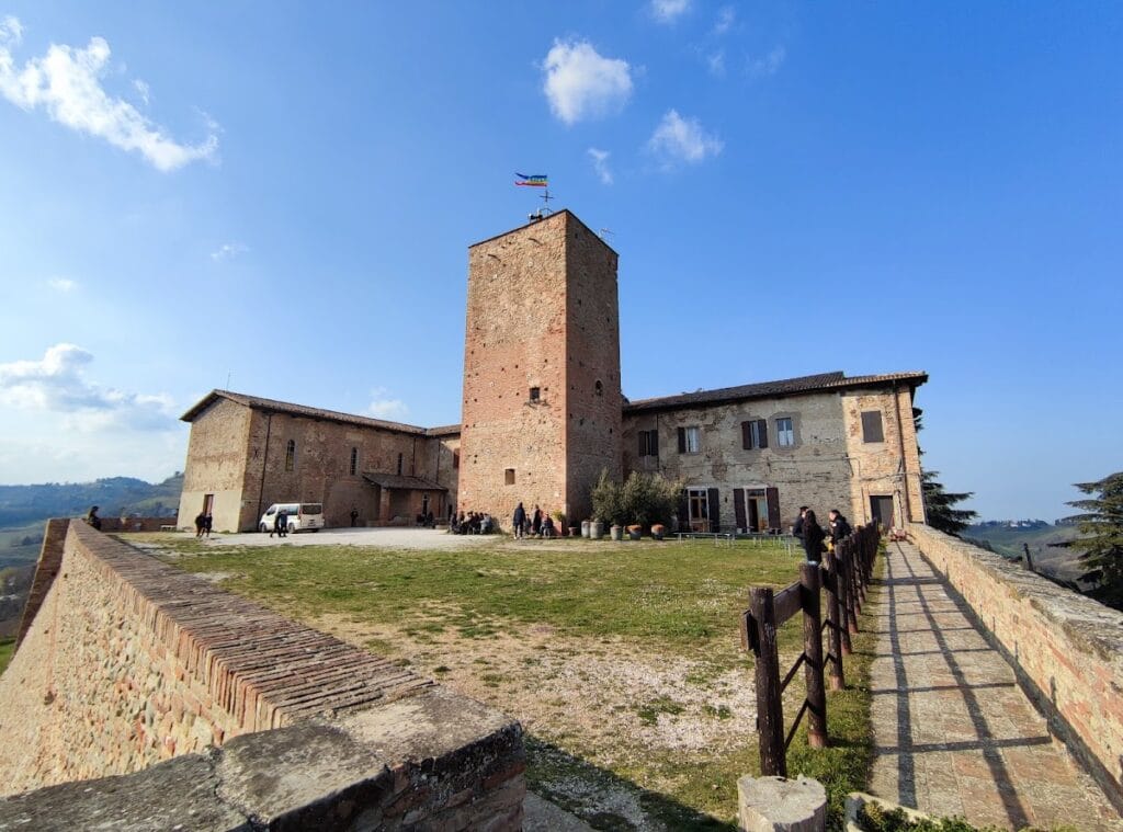 Castello di Sorrivoli: A Medieval Fortress in Italy 1 Castello di Sorrivoli