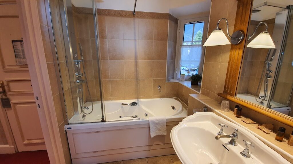 Château des Comtes de Challes: A Medieval Fortress and Thermal Spa in Challes-les-Eaux, France 9 Château des comtes de Challes