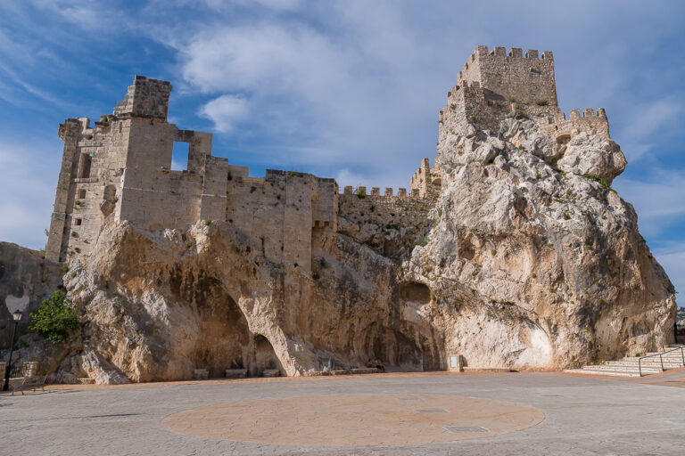 Castillo de Zuheros: A Historic Fortress in Zuheros, Spain