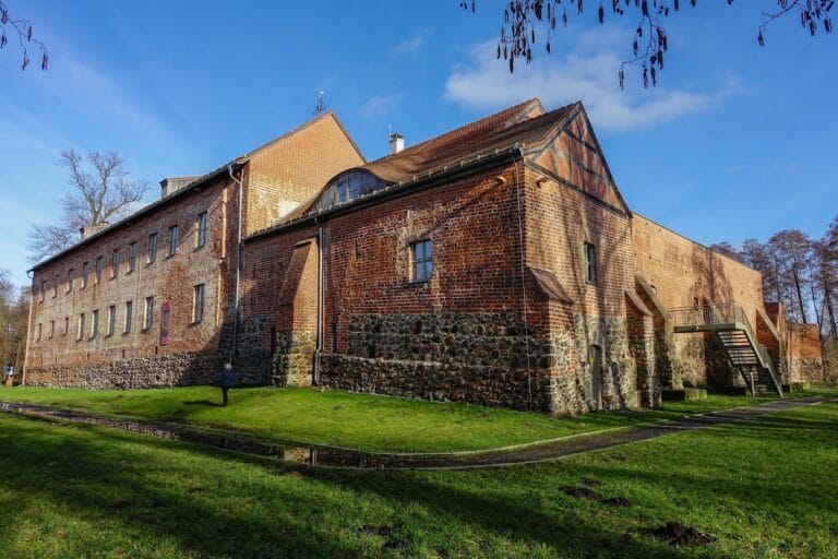 Storkow Castle: A Medieval Fortress and Renaissance Residence in Germany