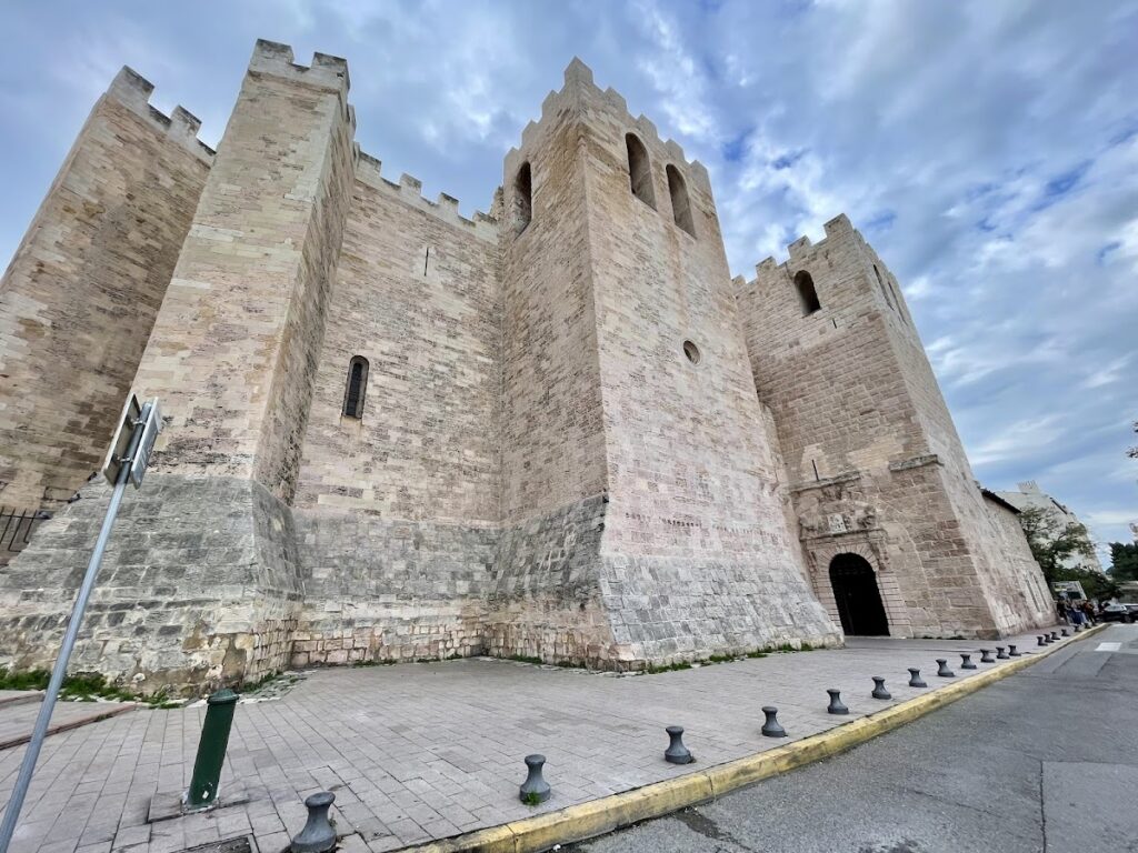 Abbey of St Victor, Marseille: A Historic Catholic Monastic Centre 1 Abbey of St Victor, Marseille