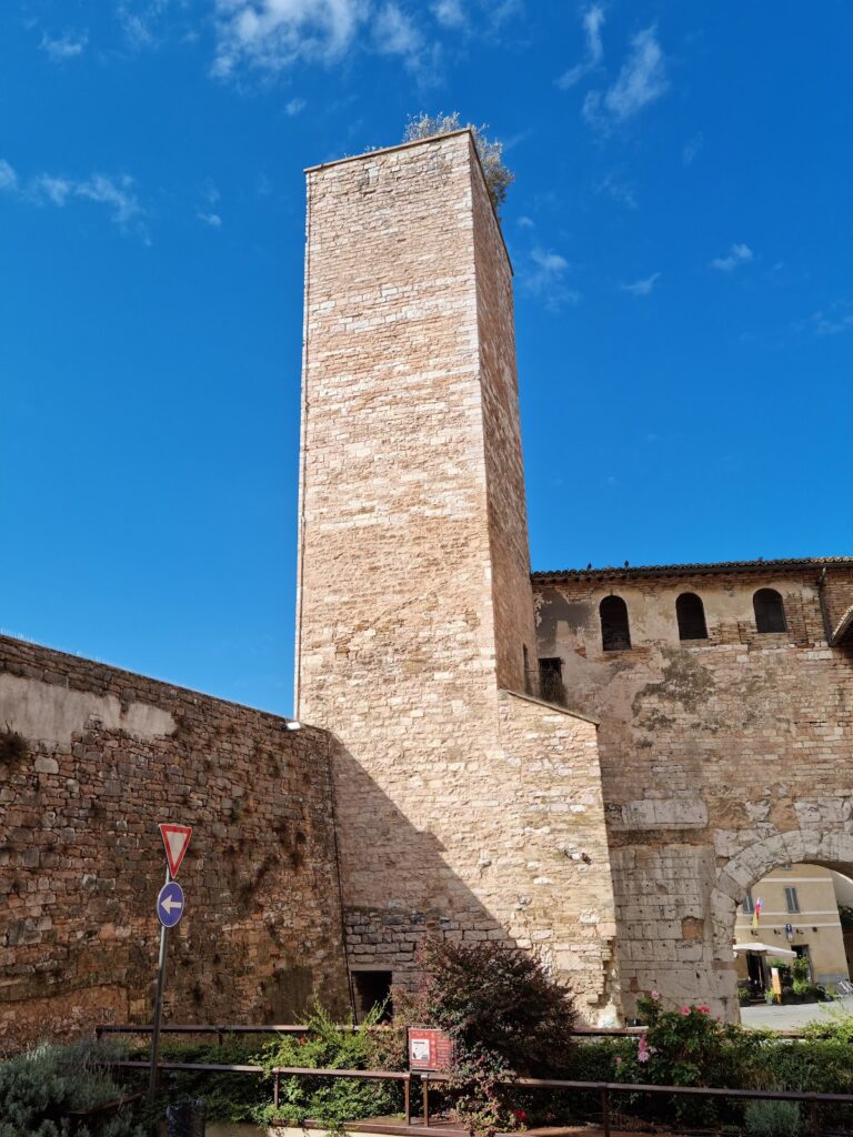 Porta Consolare: Roman City Gate of Spello, Italy 2 Porta Consolare
