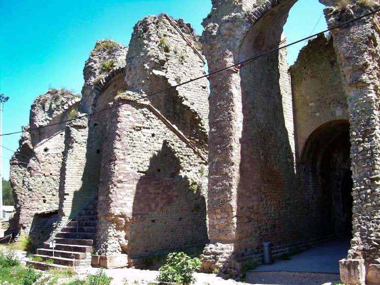 Roman Amphitheatre of Fréjus: A Public Arena of Forum Julii