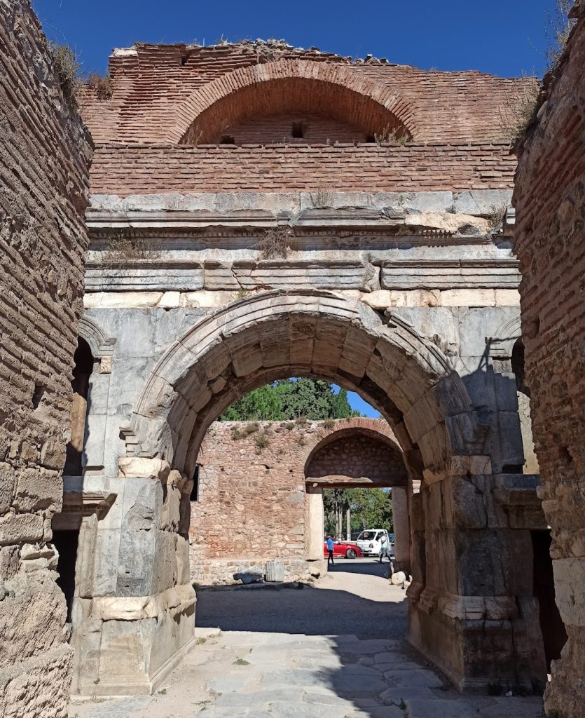 Lefke Gate: A Roman City Gate of Nicaea in Türkiye 1 Lefke Gate
