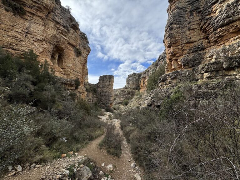 Acueducto Romano Albarracin-Gea-Cella: Roman Aqueduct in Gea de Albarracín, Spain