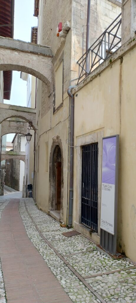 Casa Romana in Spoleto: A Roman Urban House 2 Casa Romana - Spoleto