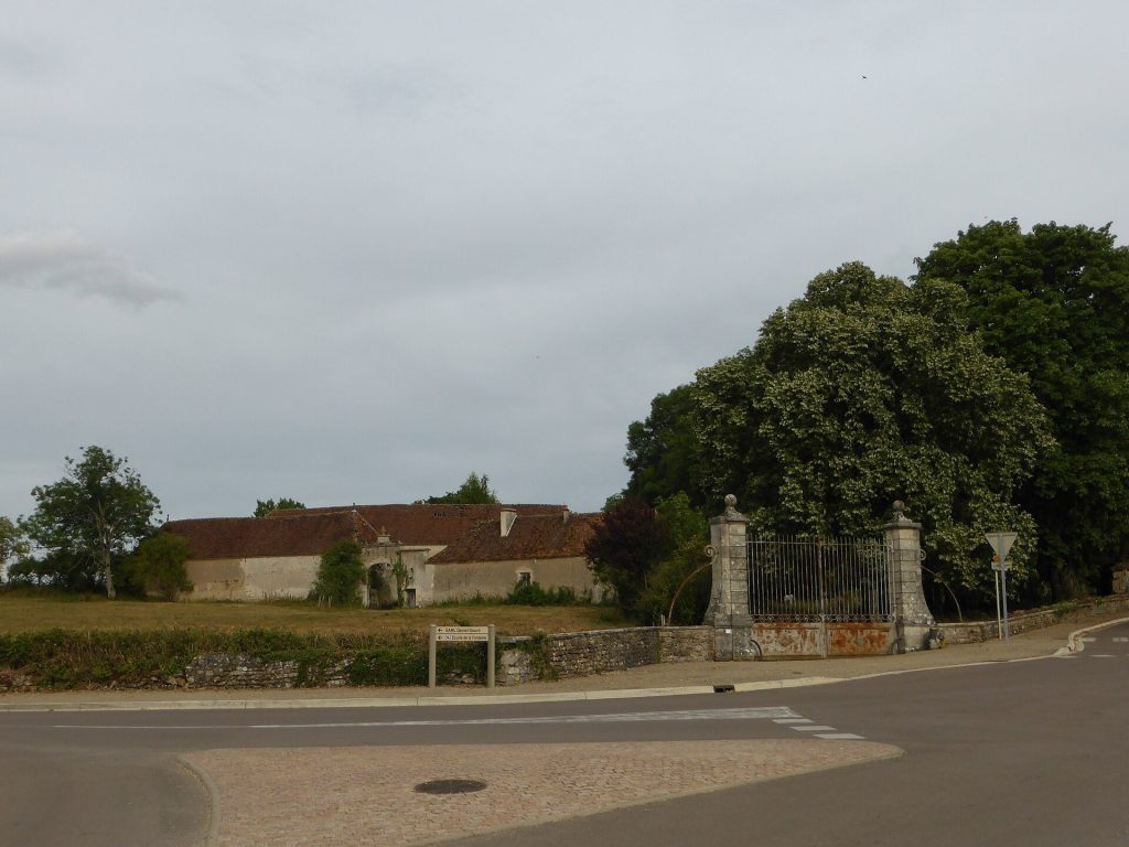 Château d’Annéot: A Classical Seigneurial Residence in France 1 Château d'Annéot
