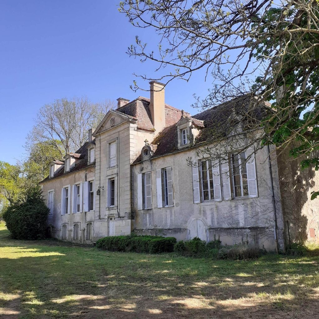Château d’Annéot: A Classical Seigneurial Residence in France 3 Château d'Annéot