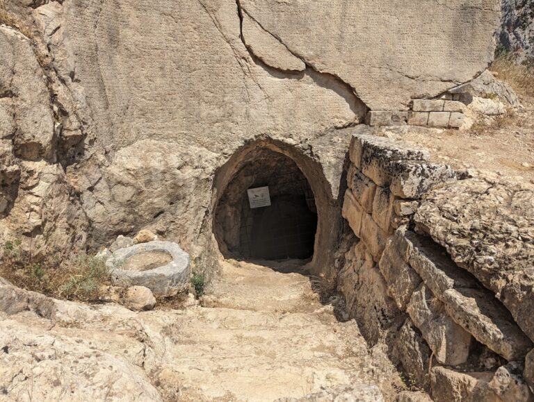 Arsameia: The Hellenistic Royal Center of Commagene in Turkey