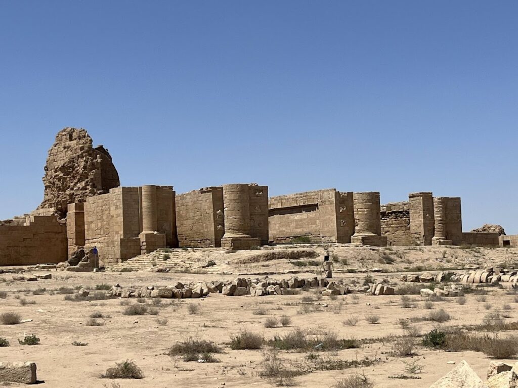 Hatra: An Ancient Fortified Kingdom and Religious Centre in Iraq 3 Hatra