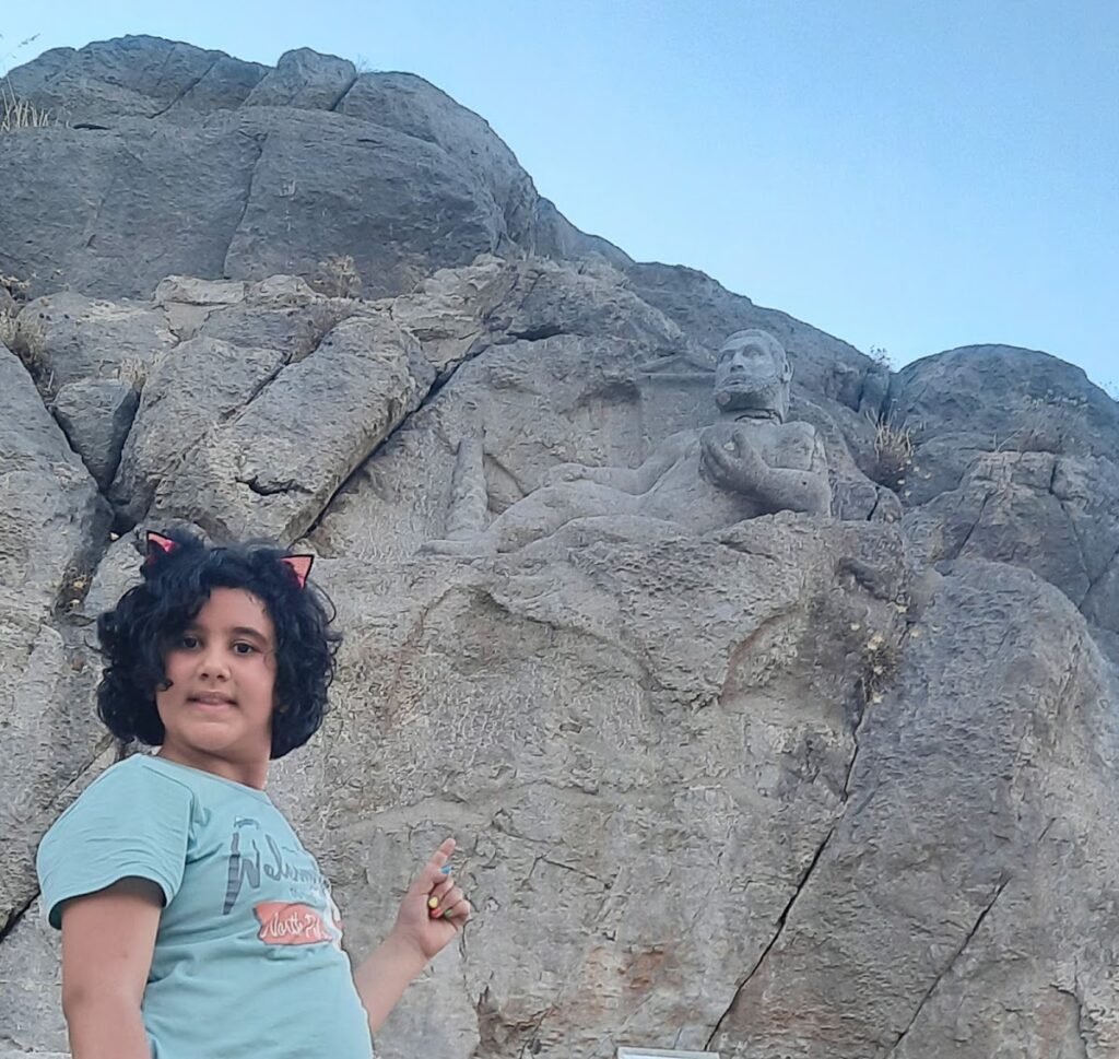 Bisotun Statue of Hercules: A Seleucid Rock Relief in Iran 9 Statue of Hercules