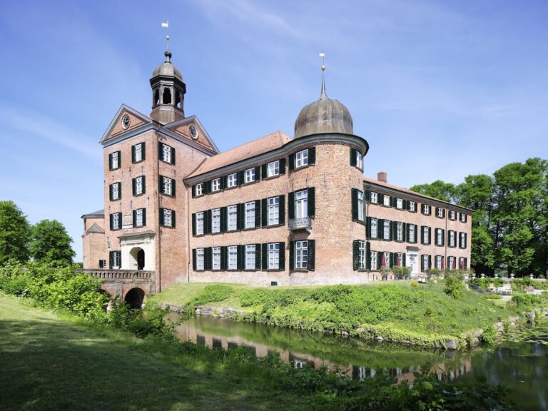 Eutin Castle: A Medieval Episcopal Residence and Ducal Court in Germany