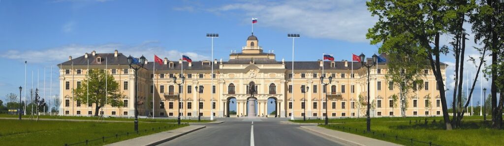 Constantine Palace: A Baroque Imperial Residence at Strelna 1 Constantine Palace