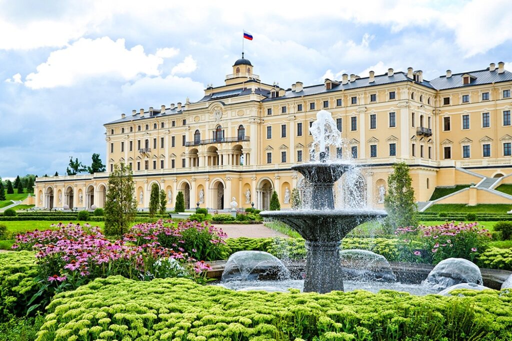 Constantine Palace: A Baroque Imperial Residence at Strelna 2 Constantine Palace