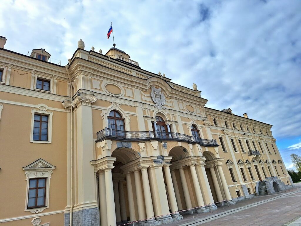 Constantine Palace: A Baroque Imperial Residence at Strelna 5 Constantine Palace