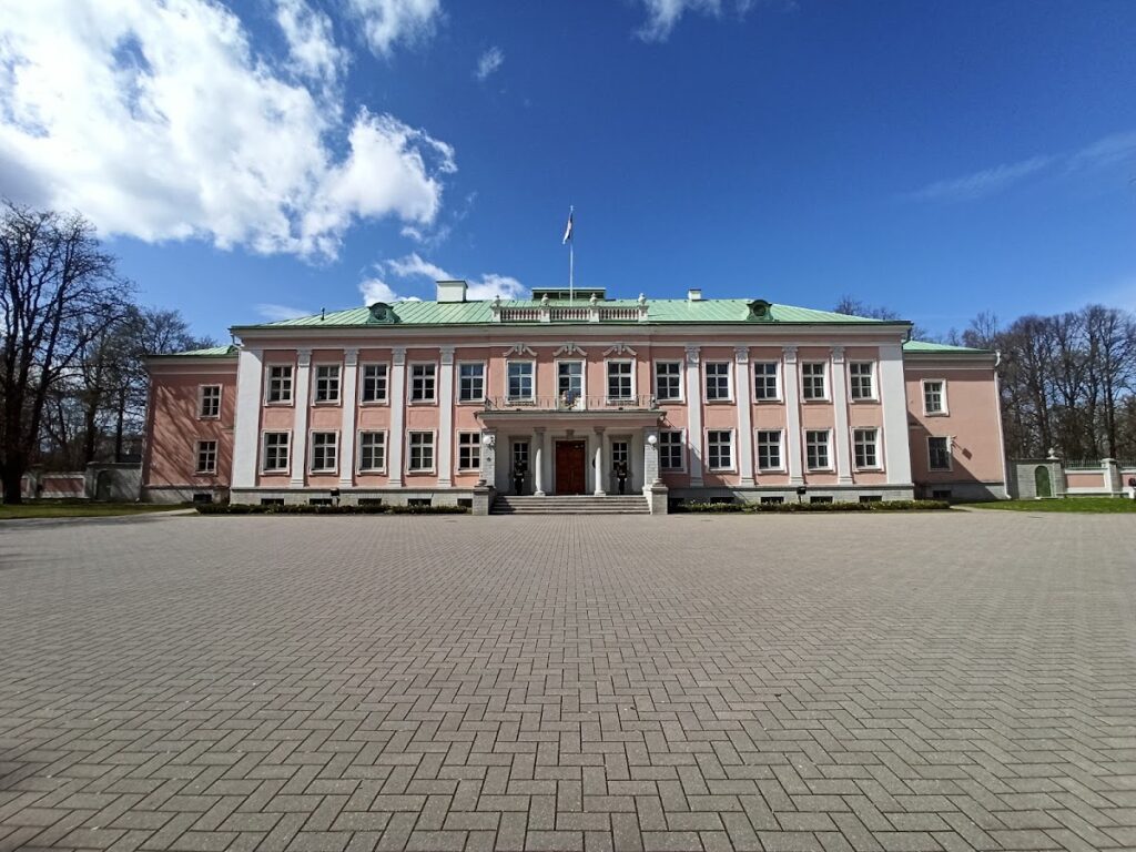 Kadriorg Palace: A Petrine Baroque Palace in Tallinn 3 Kadriorg Palace