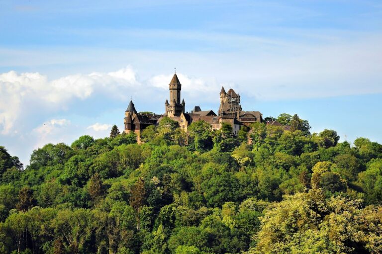 Schloss Braunfels: A Medieval Fortress and Princely Residence in Germany