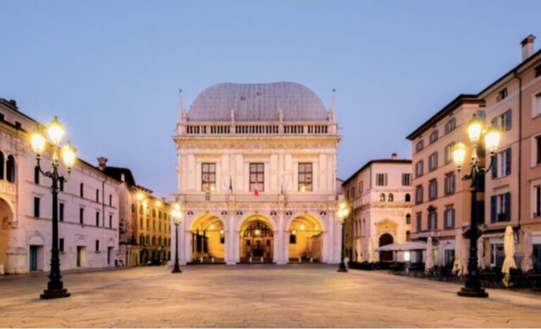 Palazzo della Loggia: Renaissance Civic Palace in Brescia, Italy