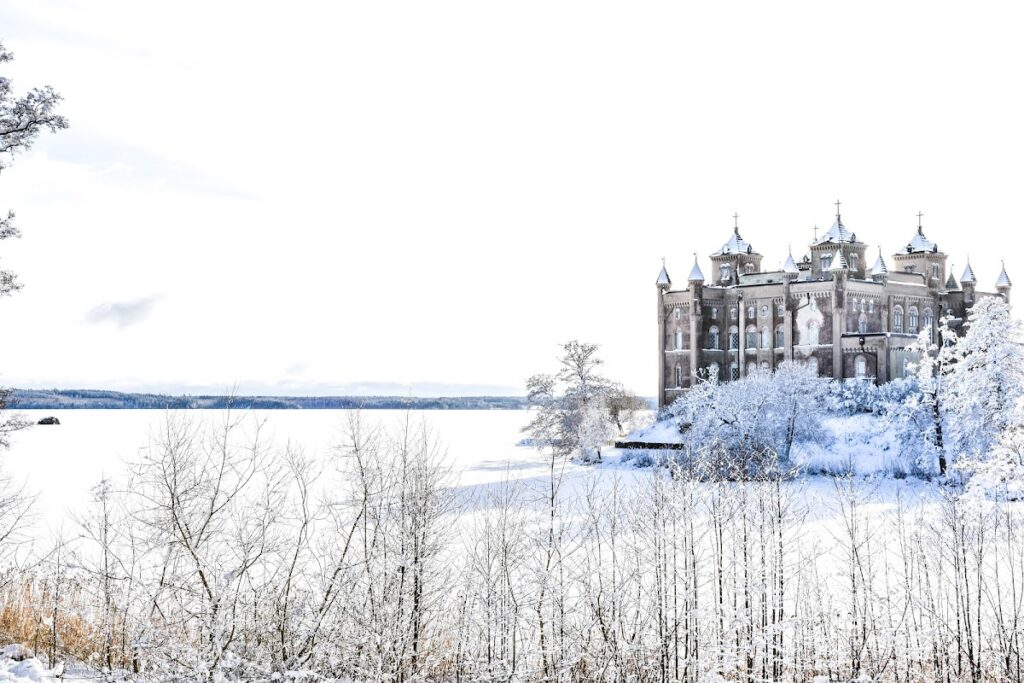 Stora Sundby Castle: A Swedish Estate and Romantic Castle Residence 4 Stora Sundby Castle