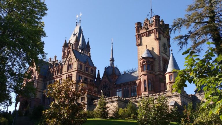 Schloss Drachenburg: A Historicist Castle Residence in Königswinter, Germany