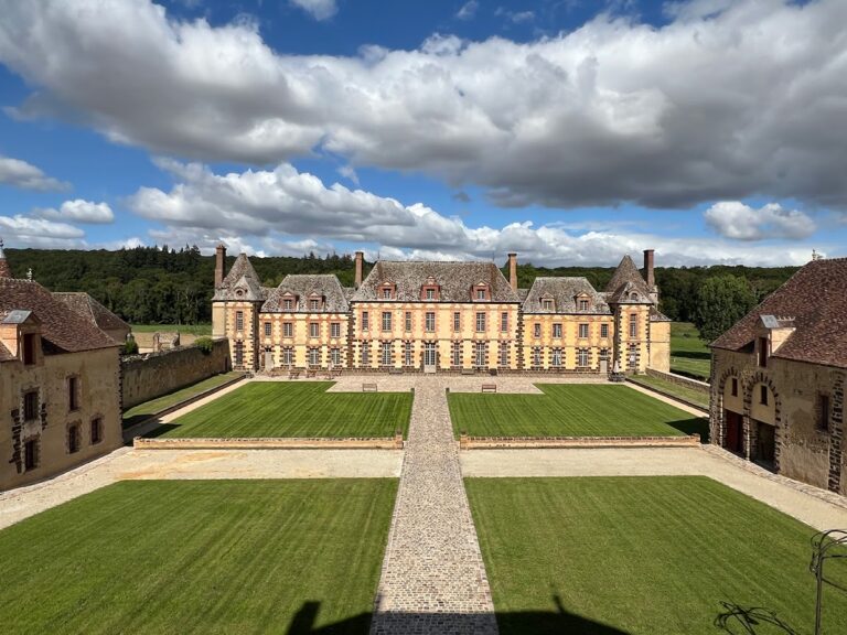 Château de la Rivière, Pontgouin: A Seventeenth-Century French Estate