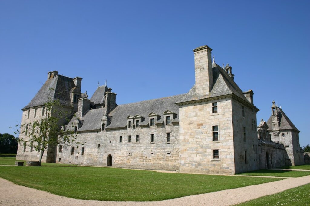 Château de Kerjean: A Renaissance Fortified Residence in Brittany 4 Château de Kerjean