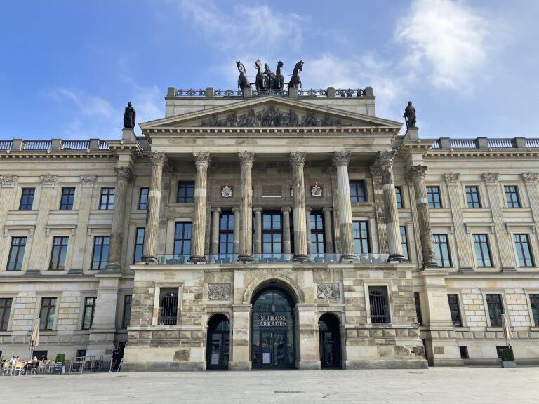 Brunswick Palace: Residence of the Dukes of Brunswick