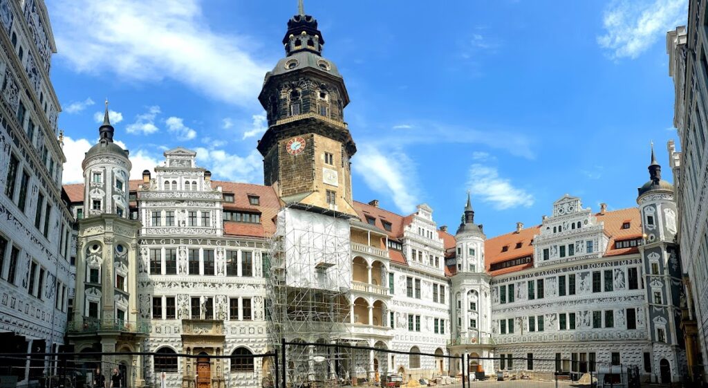 Dresden Castle: Saxon Dynastic Residence and Museum Complex 2 Dresden Castle