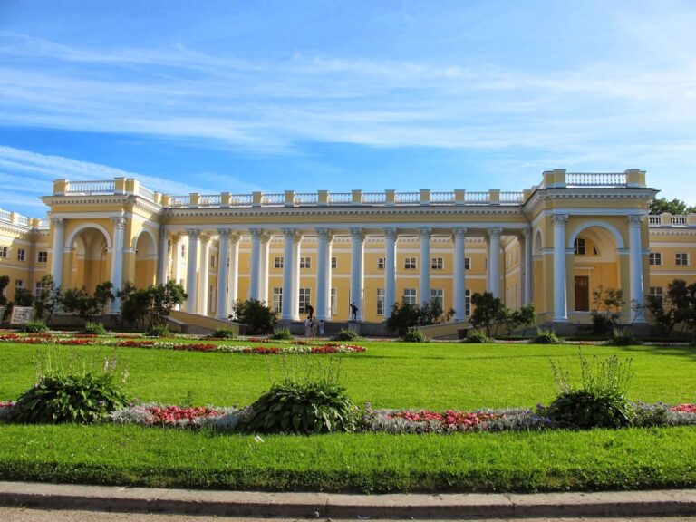 Alexander Palace: Imperial Residence and Heir’s Home in Saint Petersburg