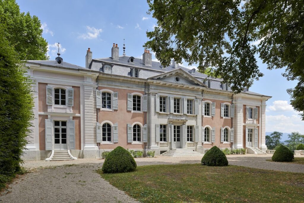 Voltaire's Château: An Enlightenment Residence in Ferney-Voltaire, France 1 Voltaire's château