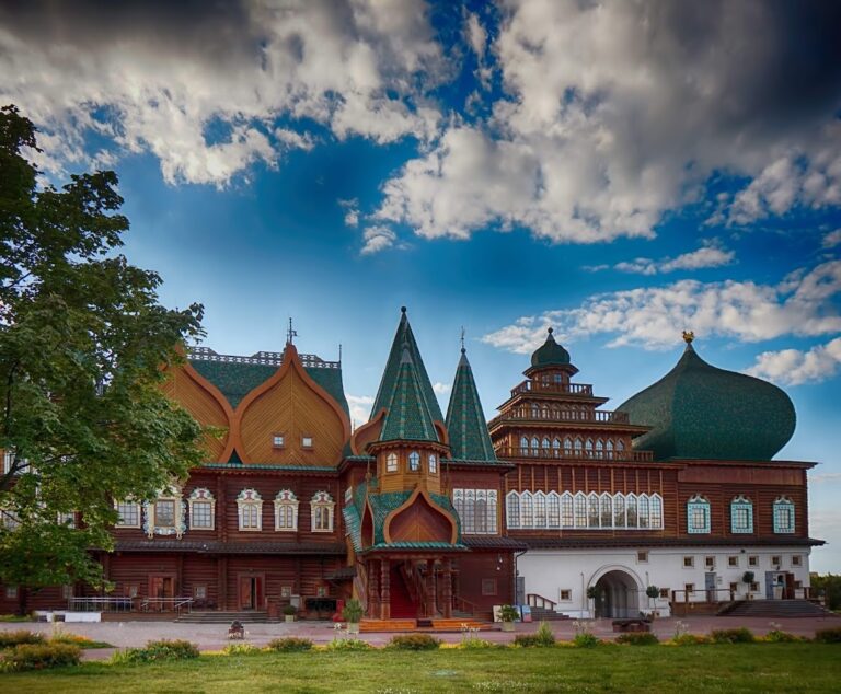 Wooden Palace of Tsar Alexey: A Reconstructed Royal Residence in Moscow