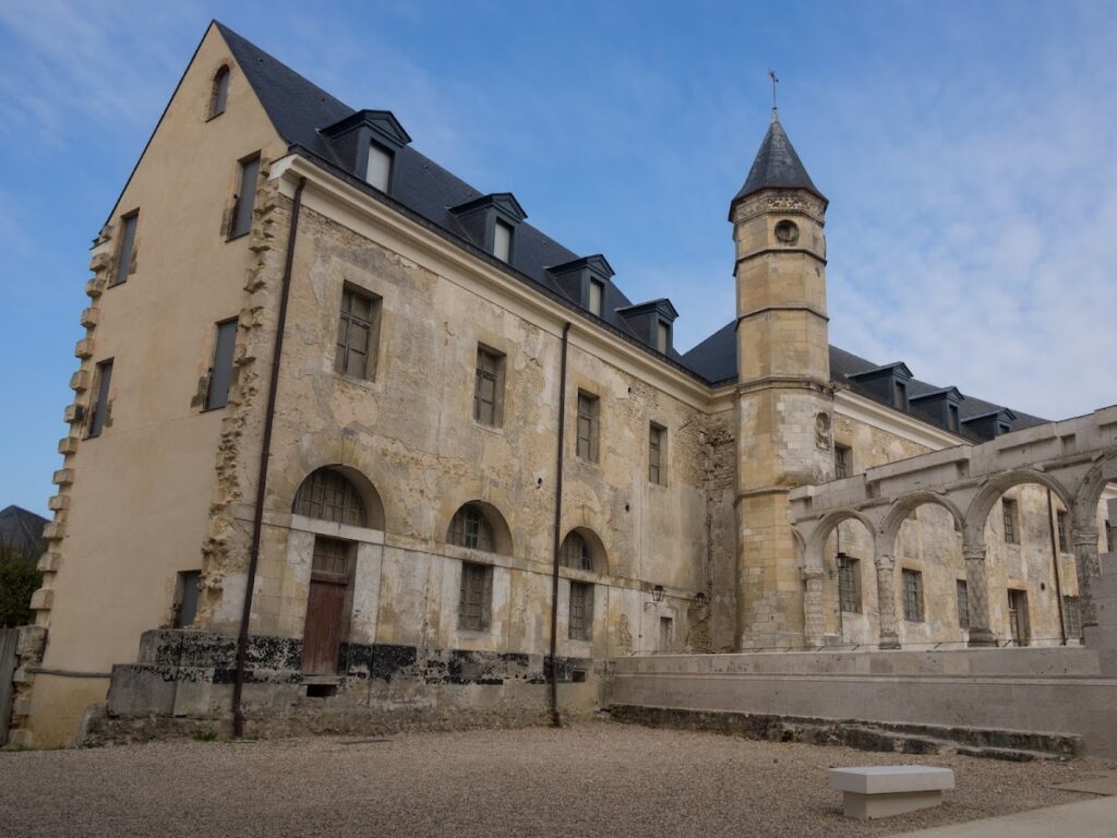 Château de Gaillon: A Medieval Fortress and French Renaissance Palace 4 Château de Gaillon