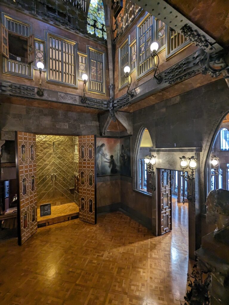 Palau Güell: Antoni Gaudí’s Barcelona Town House 3 Palau Güell