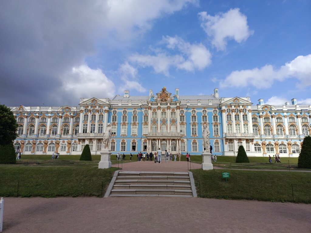 Catherine Palace: An Imperial Summer Residence in Russia 1 Catherine Palace