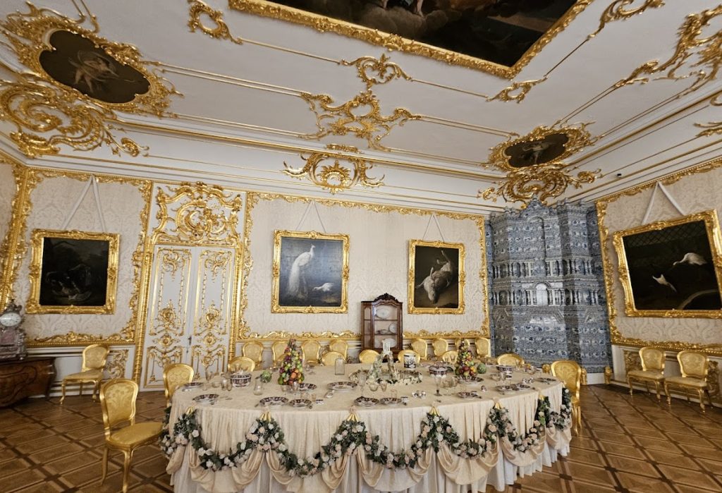Catherine Palace: An Imperial Summer Residence in Russia 4 Catherine Palace