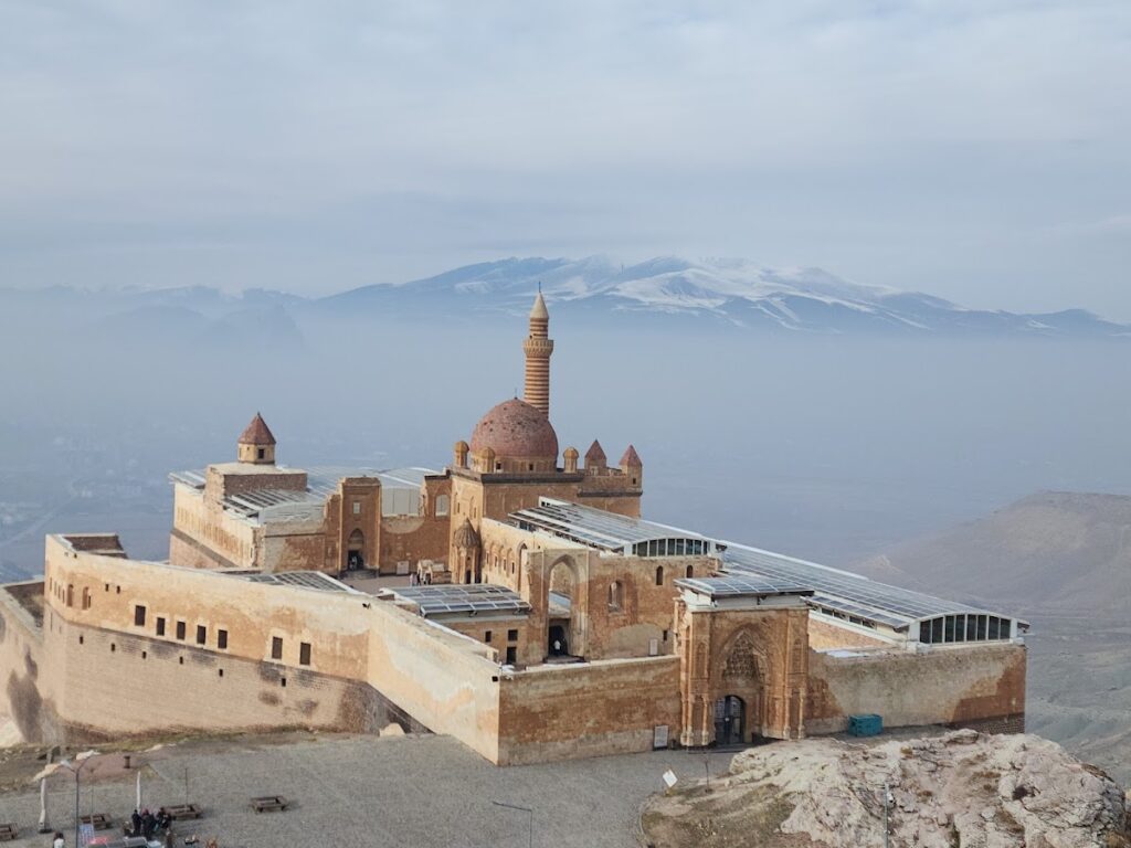 Ishak Pasha Palace: An Ottoman Administrative and Residential Complex in Türkiye 2 Ishak Pasha Palace