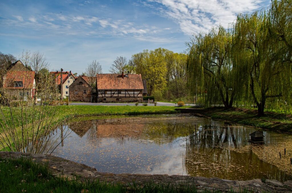 Castle Schleinitz: A Late-Gothic Water Castle and Manorial Estate in Germany 4 Castle Schleinitz