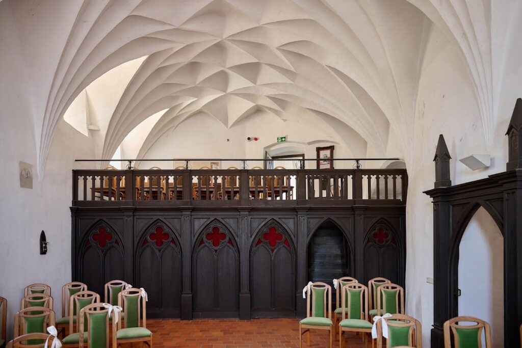 Castle Schleinitz: A Late-Gothic Water Castle and Manorial Estate in Germany 5 Castle Schleinitz