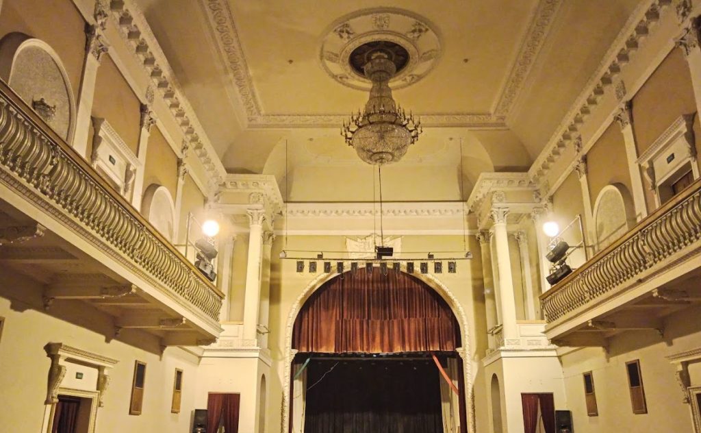Potemkin Palace: A Neoclassical Palace and Student Cultural Center in Dnipro 3 Potemkin Palace