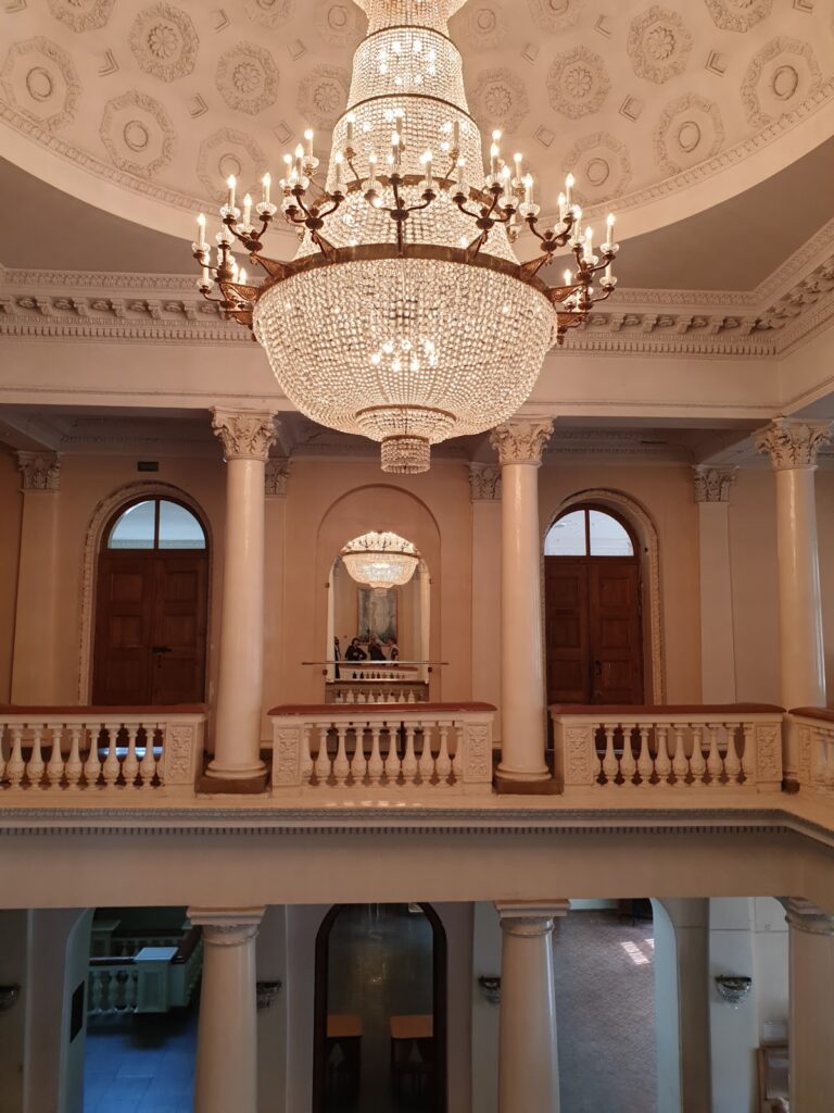 Potemkin Palace: A Neoclassical Palace and Student Cultural Center in Dnipro 4 Potemkin Palace